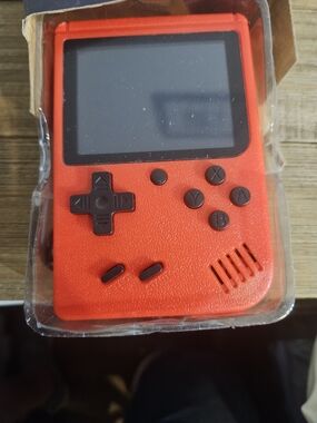 Portable Retro Handheld Game Console - Red 400 Games In 1 New In Box
